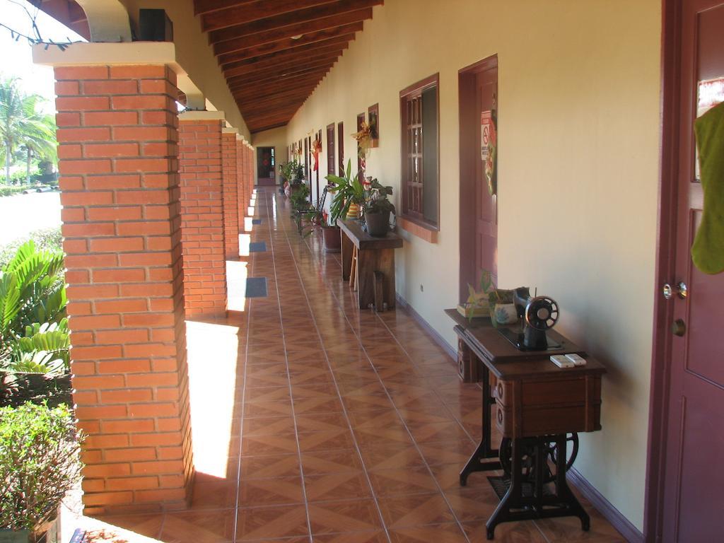 Hotel La Arena Liberia Buitenkant foto